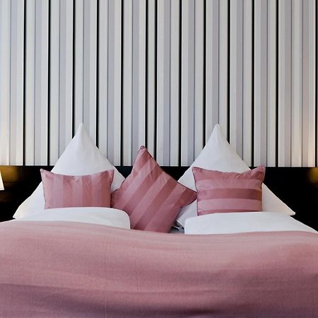 Suiten Hotel Dependance Laterne บาเดน-บาเดน ภายนอก รูปภาพ