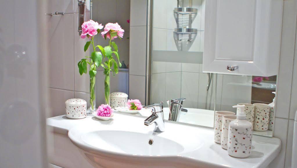 Suiten Hotel Dependance Laterne บาเดน-บาเดน ภายนอก รูปภาพ